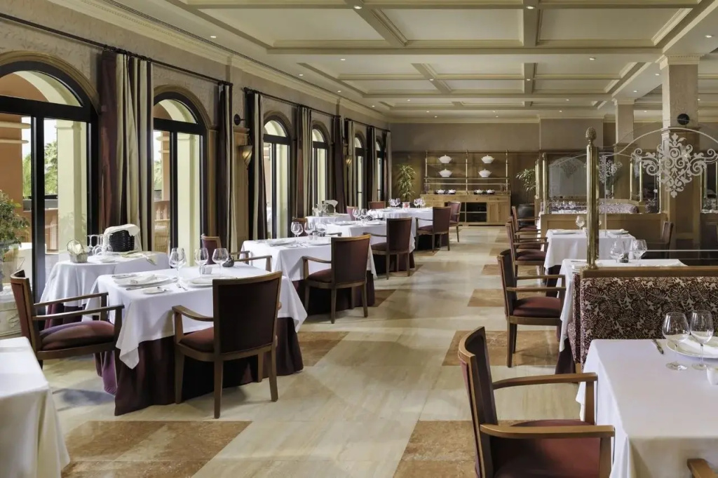 1881 Tenerife Madrigueras Golf Hotel