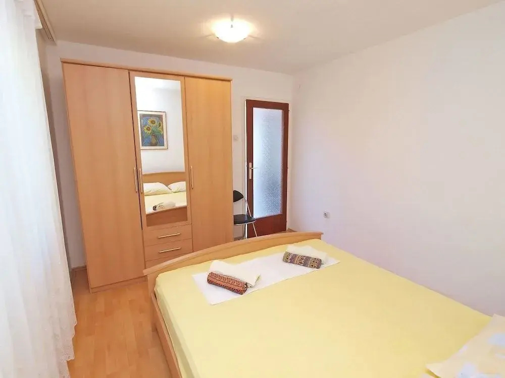 Apartment 1410
