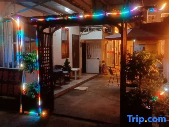 Wuzhen 180 Themed Homestay