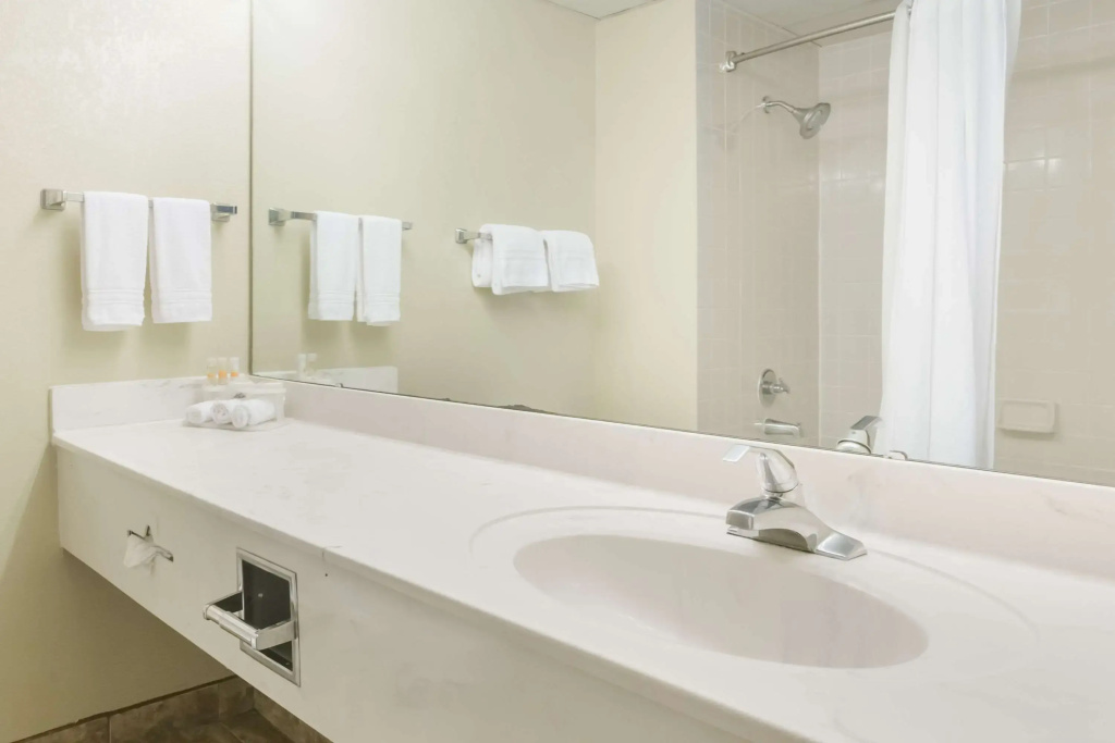 Days Inn by Wyndham Selma