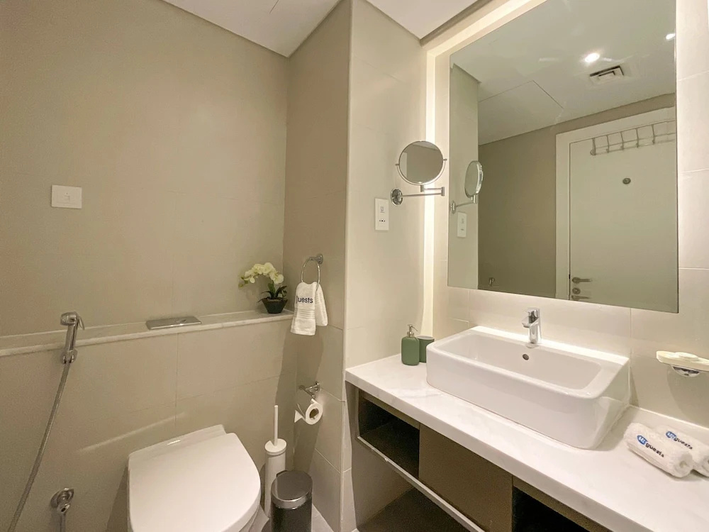 The S Holiday Homes Canal view Studio and One Bedroom Apartments, Damac Maison Prive