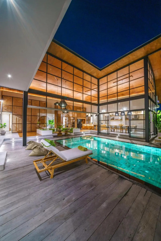 Villa Mango 3 - Amazing 4-bdr Villa in Berawa ! PERFECT LOCATION !