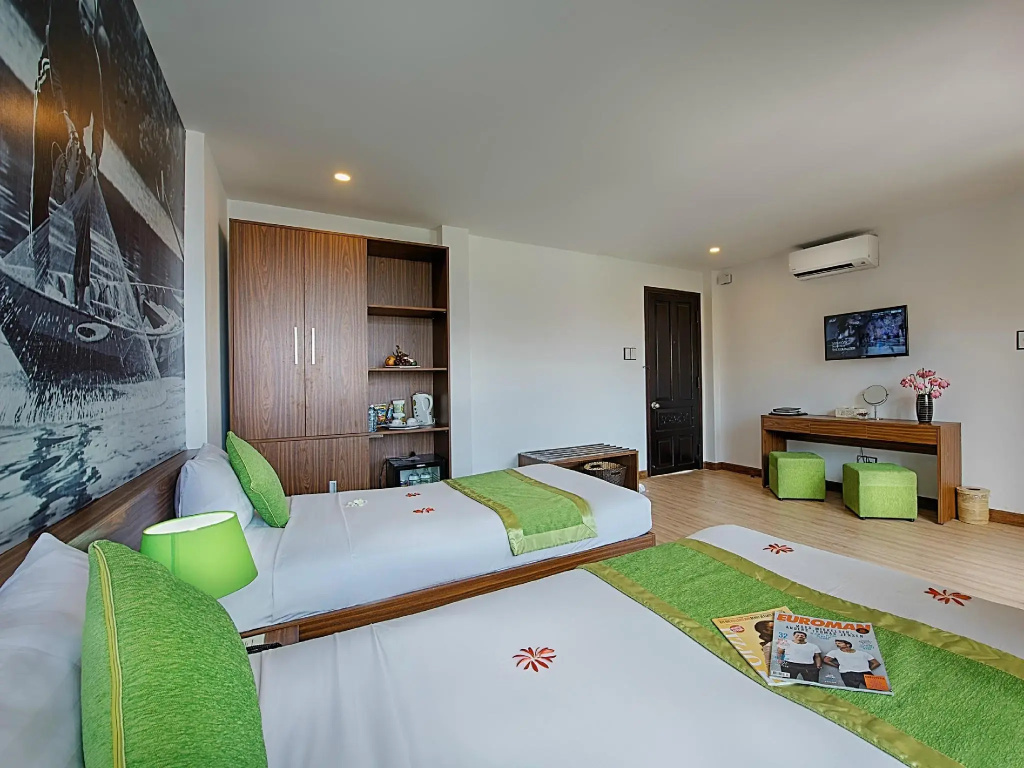 Vinh Hung 2 City Hotel