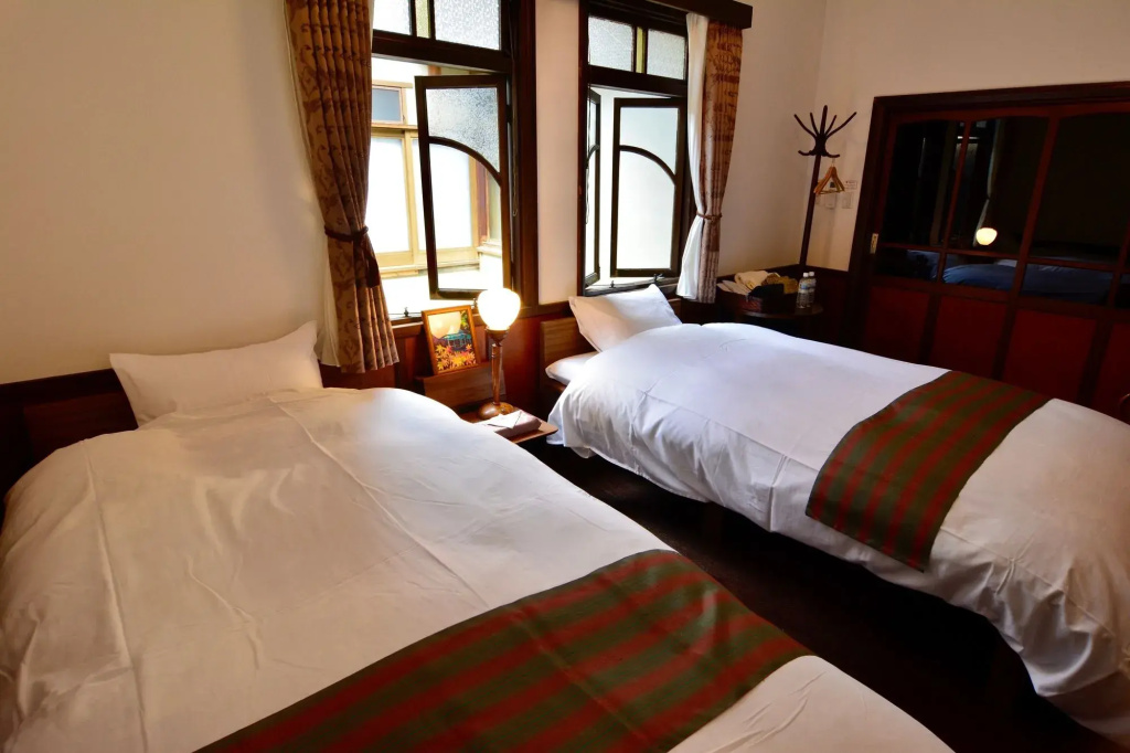 Inase Otsu Machiya Bed and Breakfast