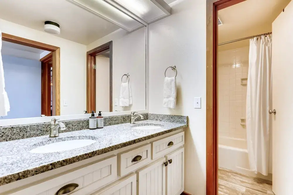 Spacious And Modern 2br Premier- The Pines- Kids Ski Free 2 Bedroom Condo by RedAwning
