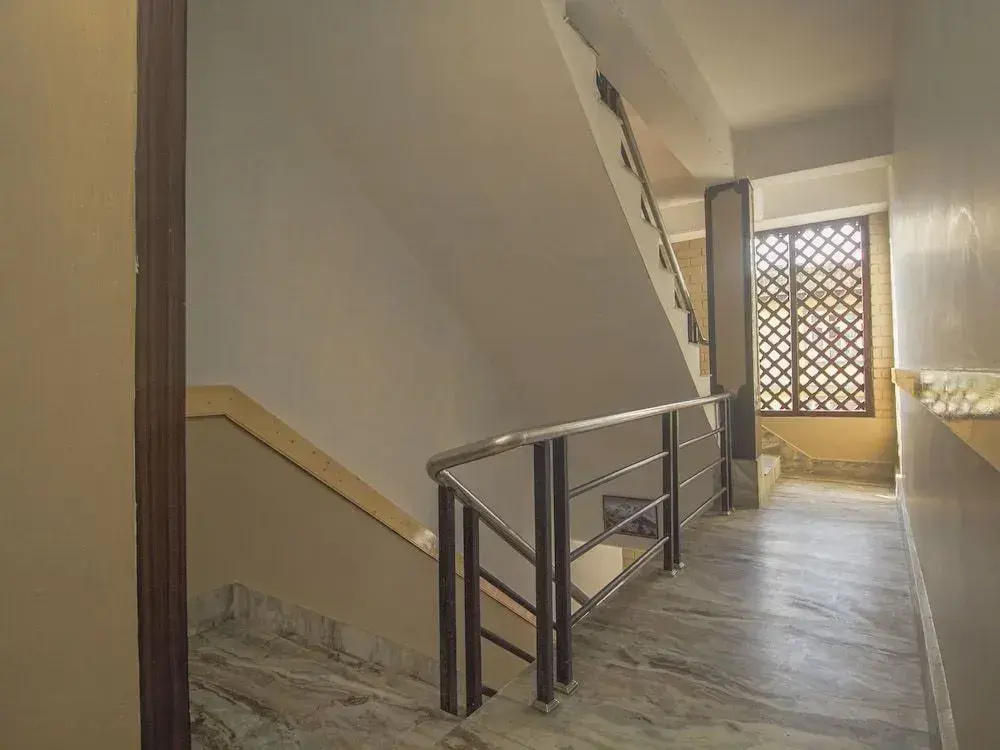 OYO 17039 Hotel Omkar