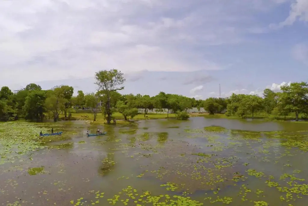 Grand Tamarind Lake