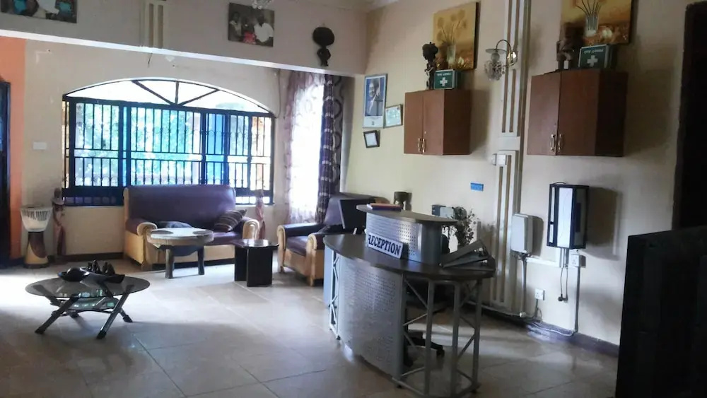 Penthouse Inn