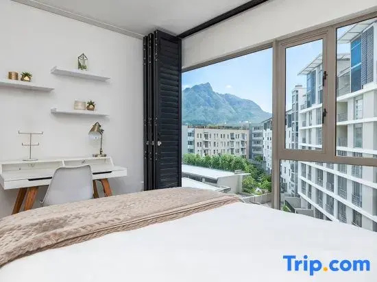 Lovely 2 bed in Claremont