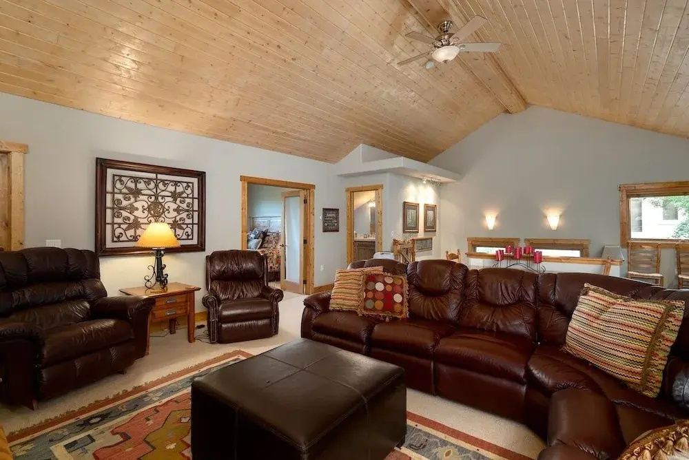 Snowflake 4 Bedroom Home