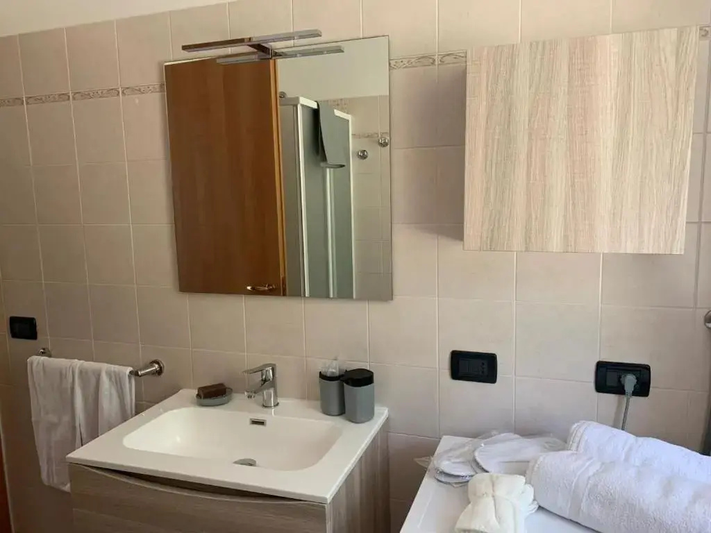 Sulzano Iseo Lake Apartments