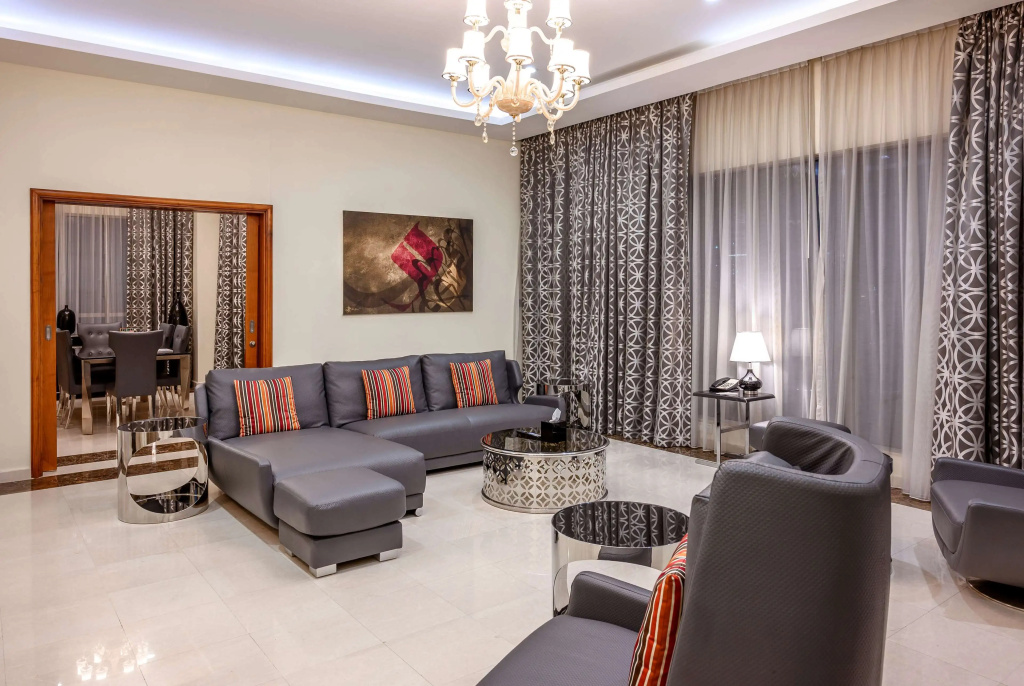 Отель Ramada by Wyndham Downtown Dubai
