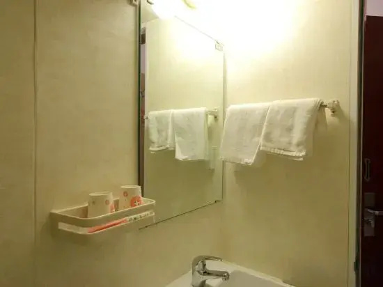 Liru Tujia Hostel