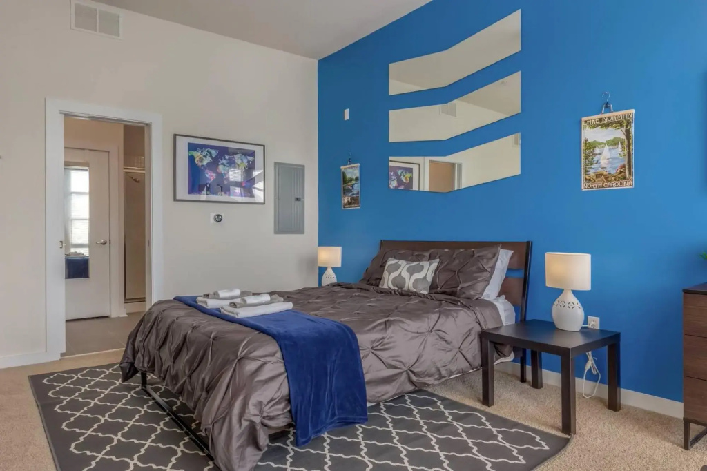 Apartment 10 Min Walk to Epicenter with Wifi