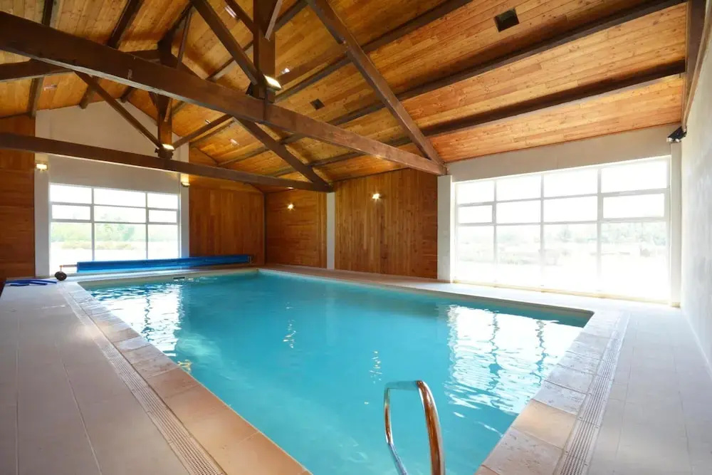 House With 2 Bedrooms in Saintes-maries-de-la-mer, With Shared Pool and Furnished Garden - 25 km From the Beach