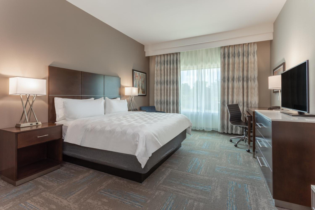 Holiday Inn & Suites - Jefferson City by IHG