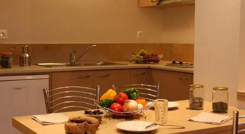 Anatoli Apartments