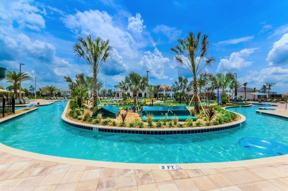 Voted #1 Resort Storey Lake Water Park 2 Bedroom Townhouse by Redawning
