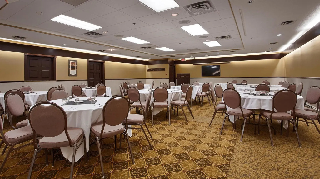 Tower Inn & Suites
