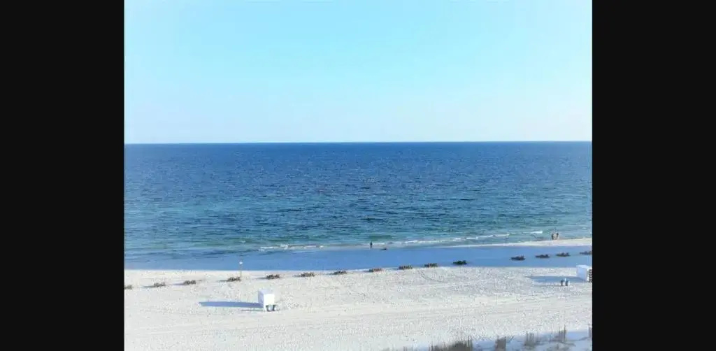 Gulf Shores Island Winds East #103, Gulf Front. Closest building to Hangout!