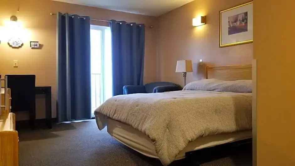 Hillview Motel