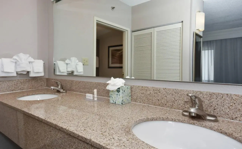 Courtyard by Marriott Charlotte Matthews