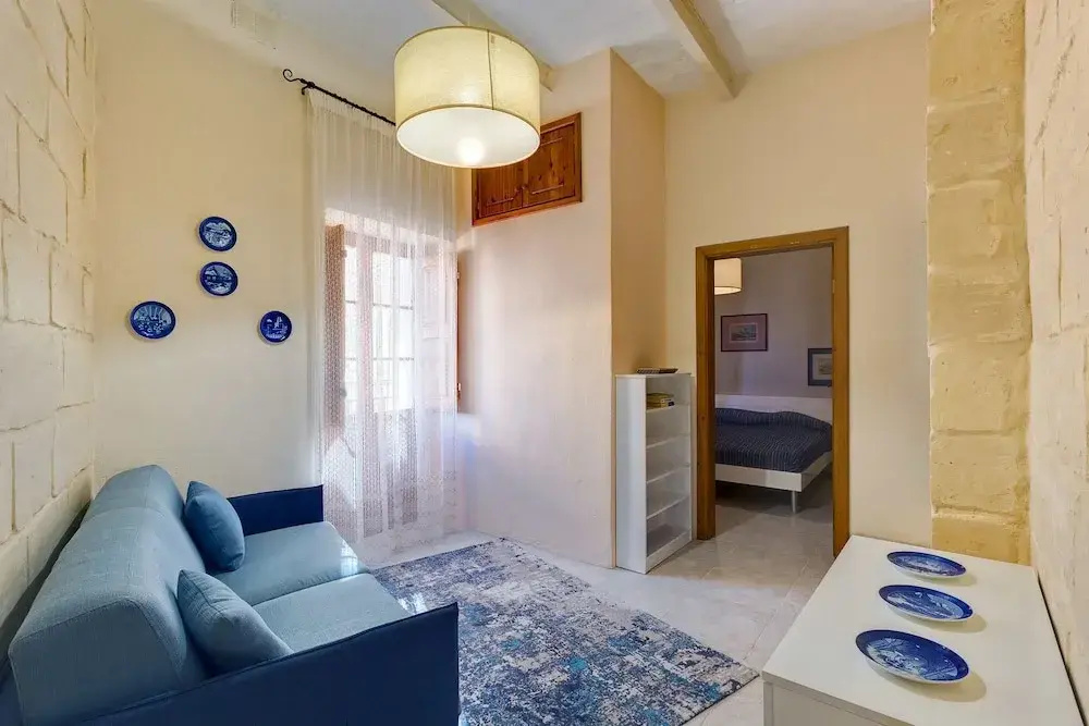 Traditional Maltese Townhouse, Roof Terrace and Views