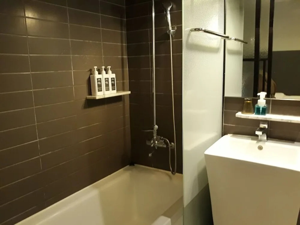 Lexy Hotel