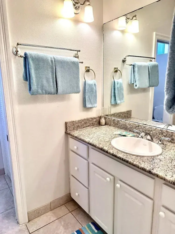 Sea Shell 3 Bedroom Townhouse by RedAwning