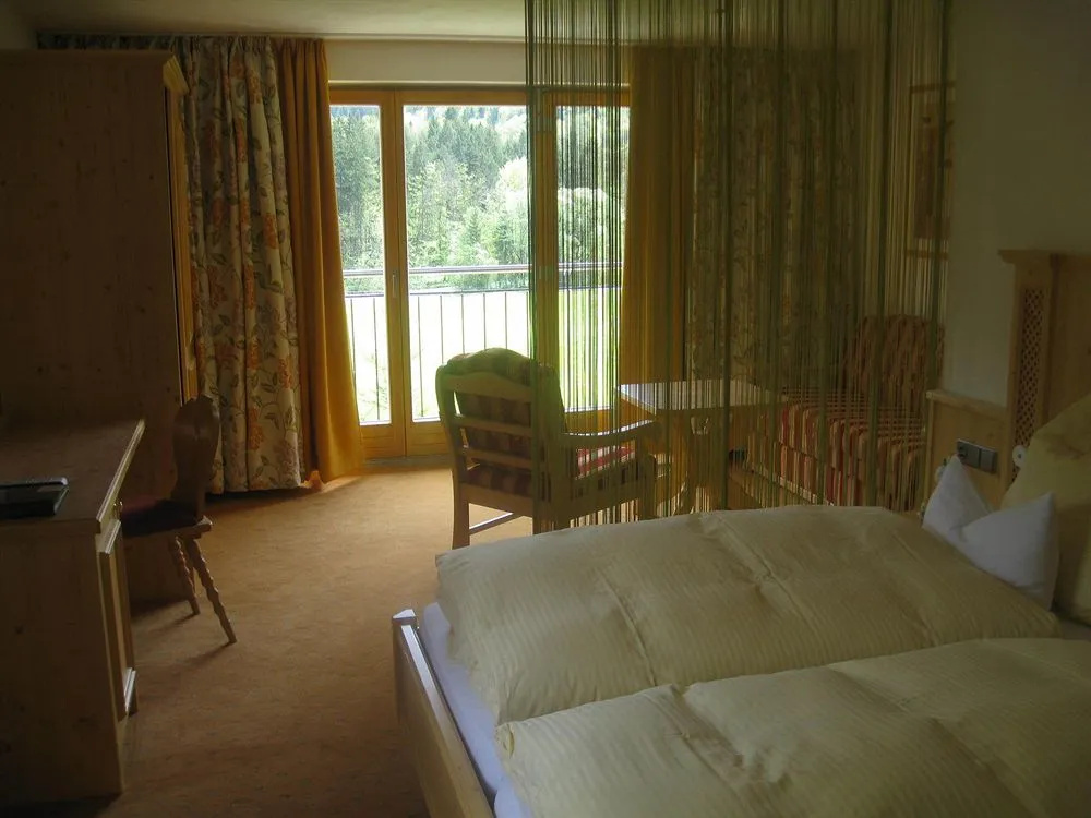 Tourist Hotel Boehm