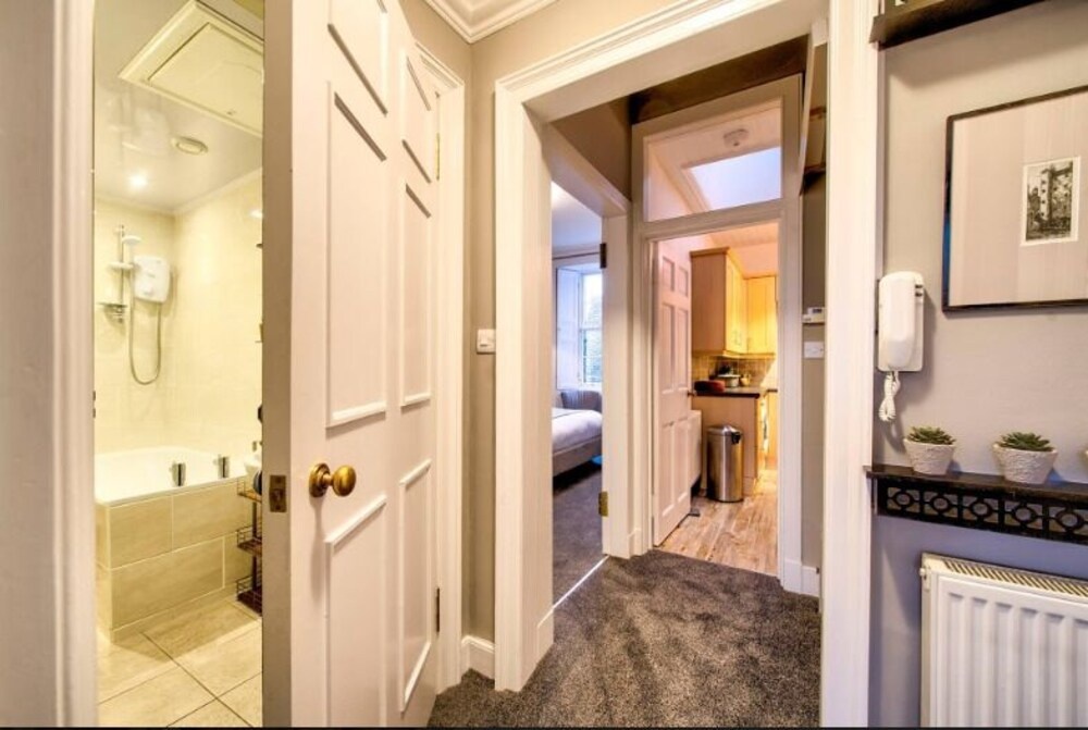 Georgian Apartment