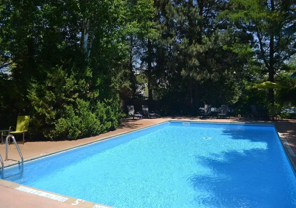 Stratford Suburban Motel
