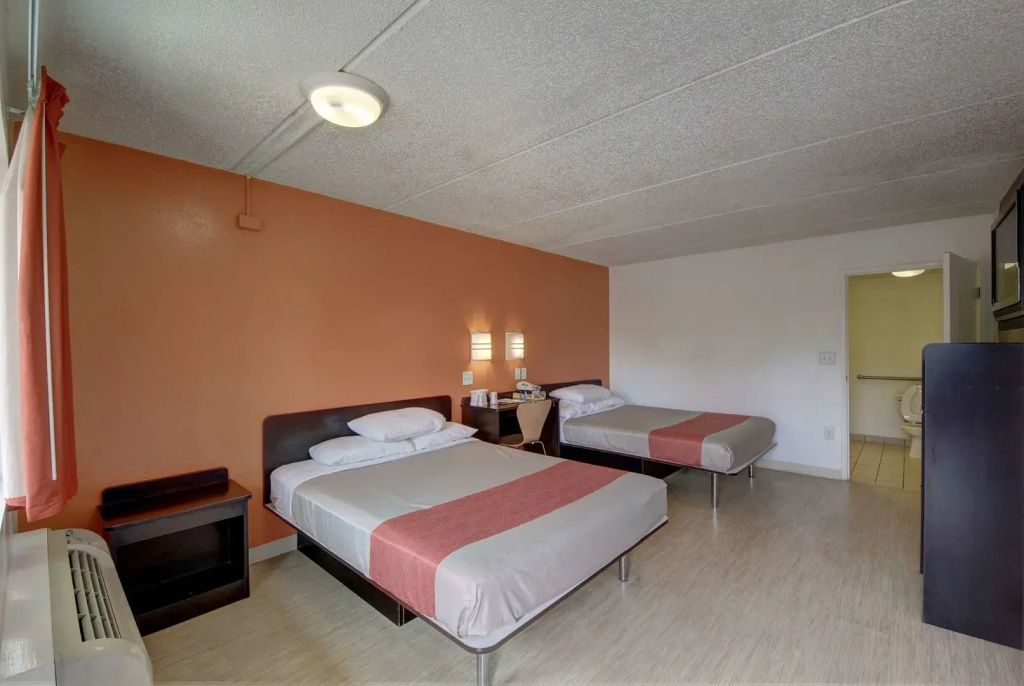 Motel 6-San Antonio, TX - Downtown - Market Square