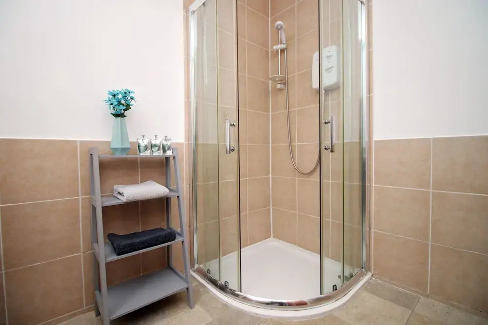 Karah Suites - Church Road II