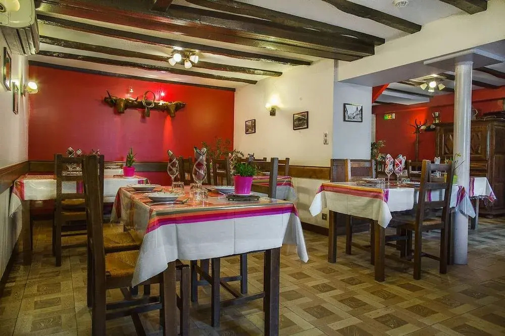 Logis Hotel Erreguina