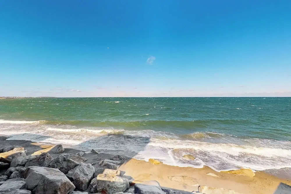 Dog-friendly 5BR Beach Retreat w/ Large Deck