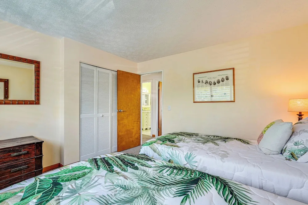 Ultimate Oceanfront Townhome w/ A/C On Kona Coast