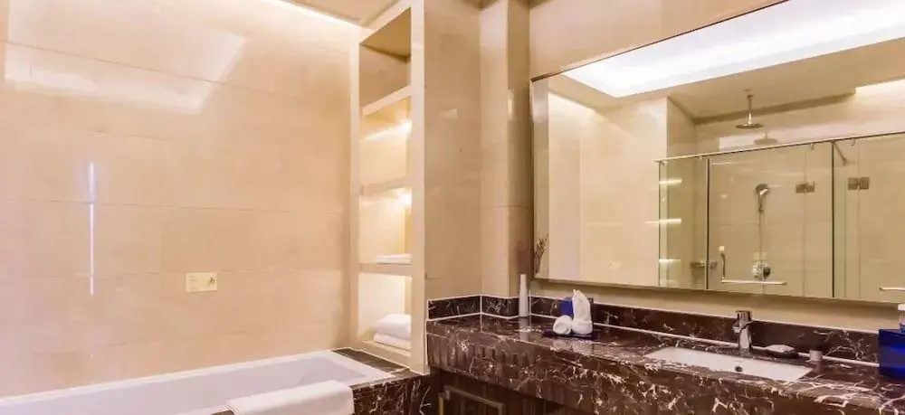 Beijing Yun-zen Jinling Lotus Hotel