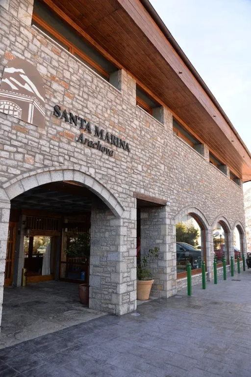 Santa Marina Arachova Resort & Spa