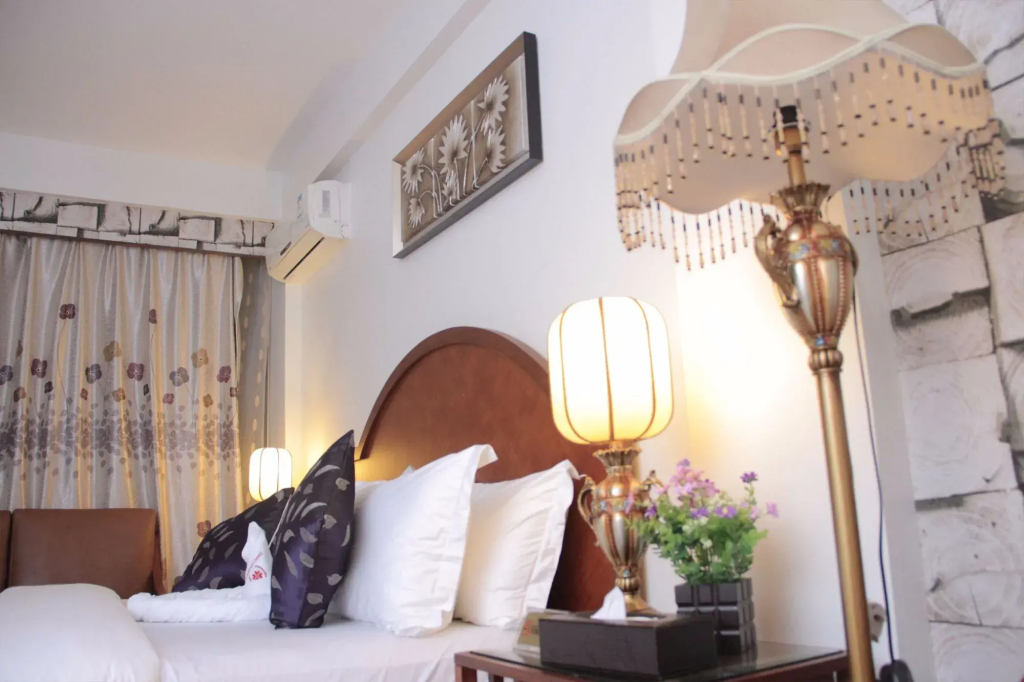 Zimbo Golden Hotel