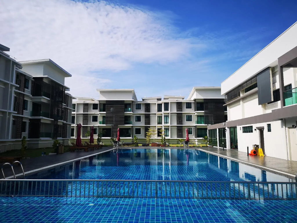 Meadow Park (1331 Sweet Home)