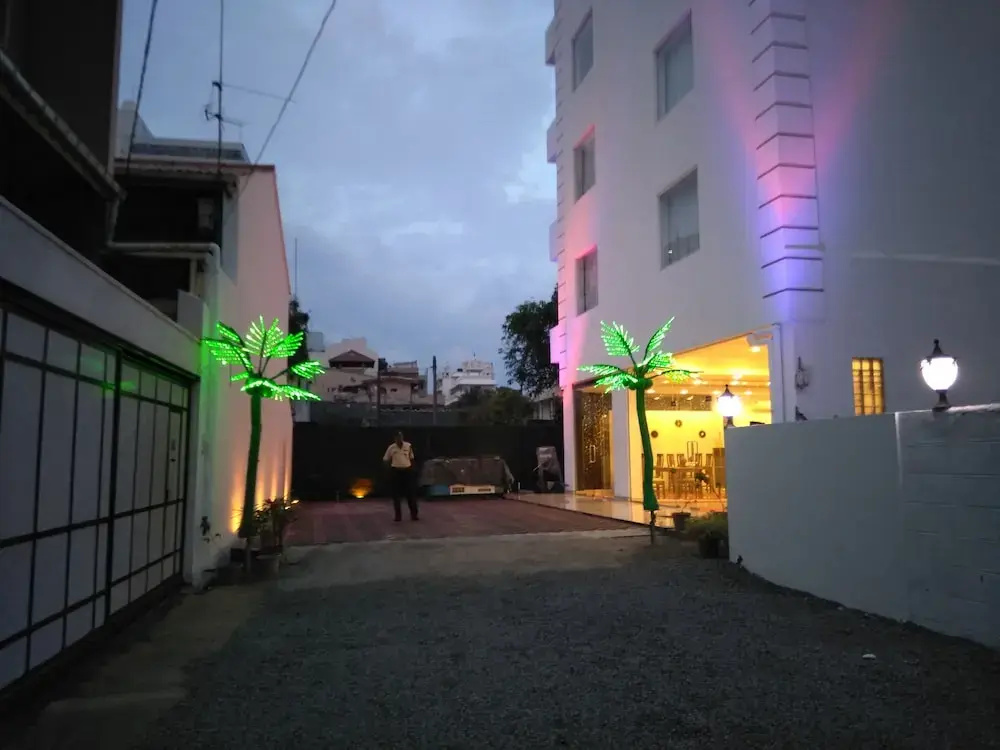 Hotel Nelly Marine