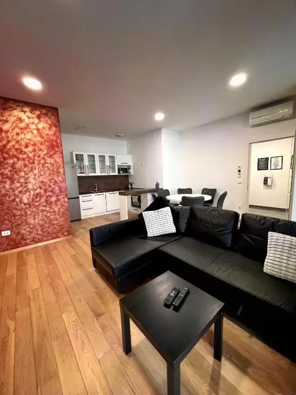 Argo Apartments