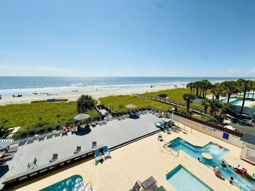 Ashworth 303 3 Bedroom Condo by RedAwning, North Myrtle Beach