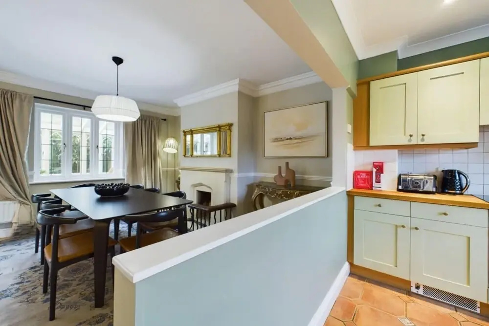 The Fosse Way Cottage - Breathtaking 5bdr Cottage With Parking Garden