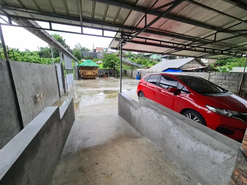 Tagaytay Staycation House by Bea & RM