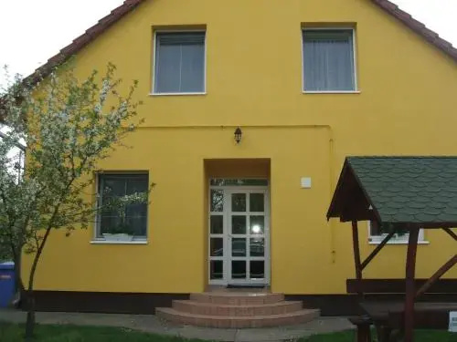 Tó Vendégház
