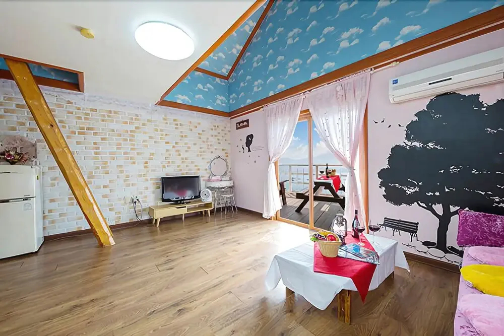 Geoje Beach Love Pension