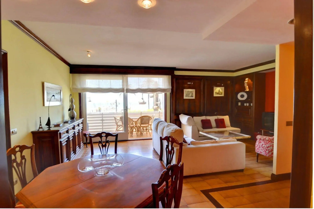 Sea Front Apartment
