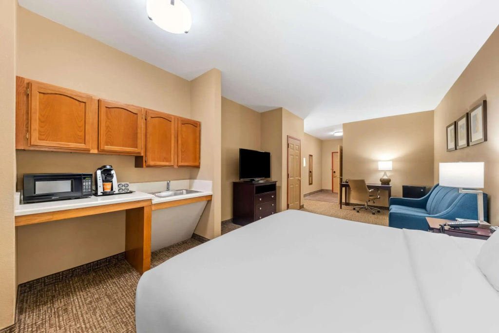 Comfort Suites Roanoke - Fort Worth North